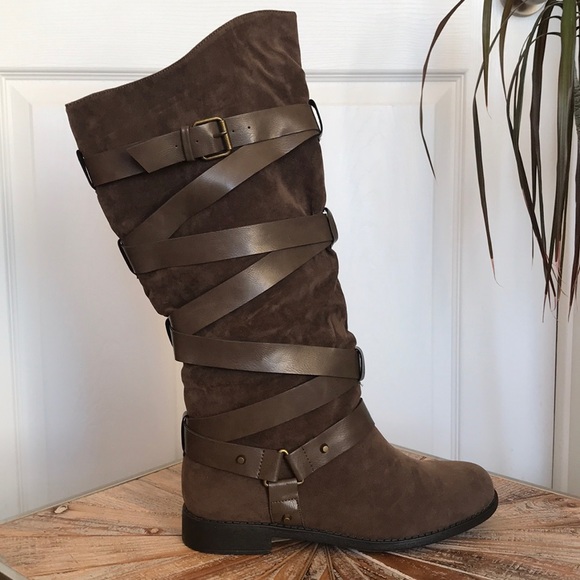 Baskets ShoeDazzle En Simili Cuir Daim Olive - Taille 9.5 US Femme, Neuves En Boîte